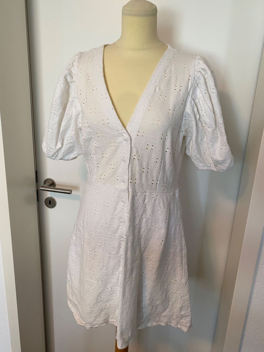 H&M Vestiti: Sommerkleid weiss Gr. 42 – Nuovo (secondo la descrizione) da Wolfwil venduto da Piccola87
