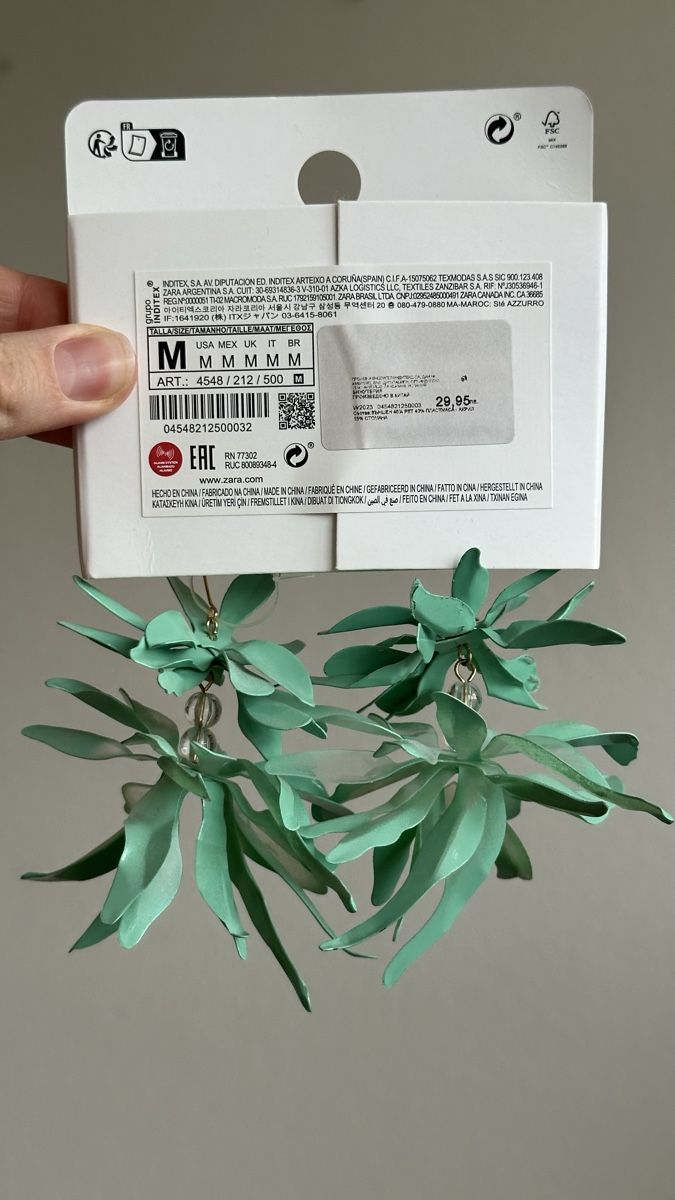 Zara Orecchini pendenti & Orecchini a lobo: NEW: Zara Green Flower Statement Earrings – Nuovo e nell'imballaggio originale da Zürich venduto da ter_ckj6 2