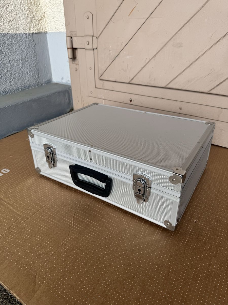 Valises de voyage: Alu Koffer – D'occasion à Belp par ch1999 7
