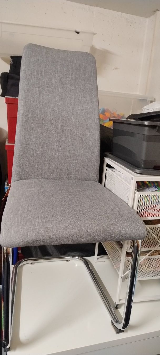 Chaises: Freischwinger Stuhl grau – D'occasion à Egg b. Zürich par el_gato_77