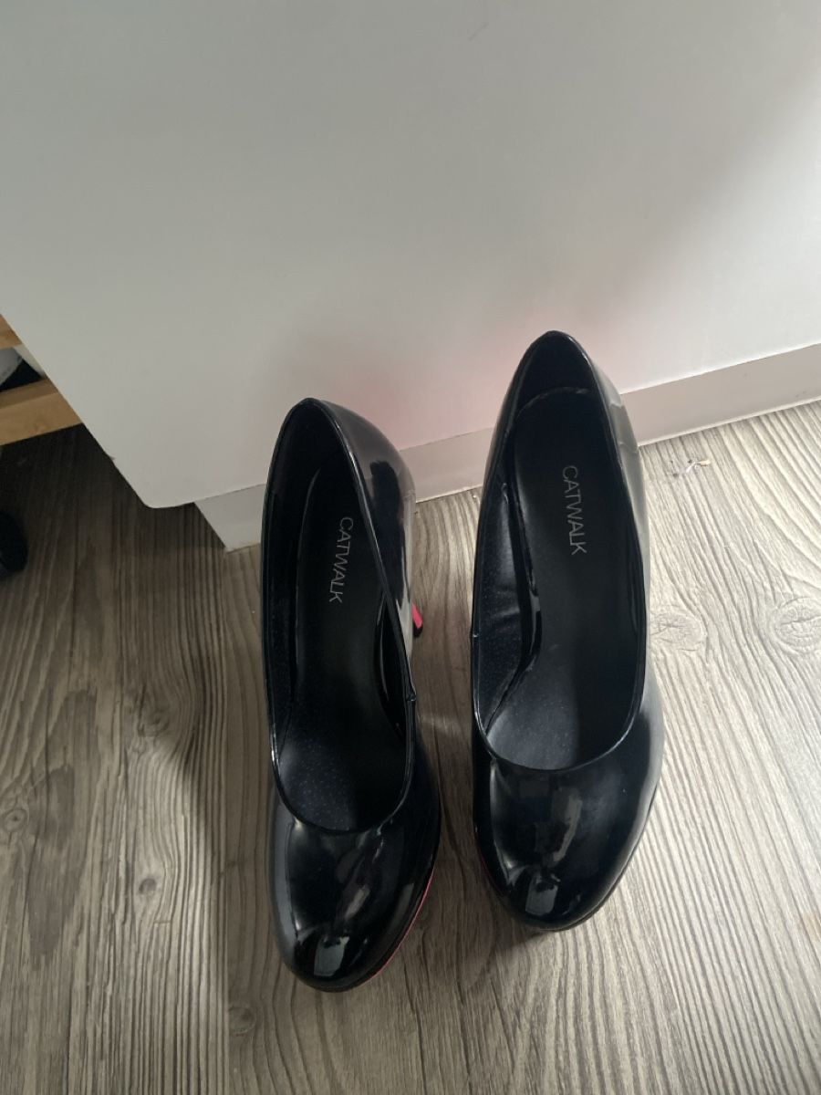 Scarpe da donna: schwarz-pinke Lackpumps Gr 37 – Usato da Sirnach venduto da SpeedyGT 2