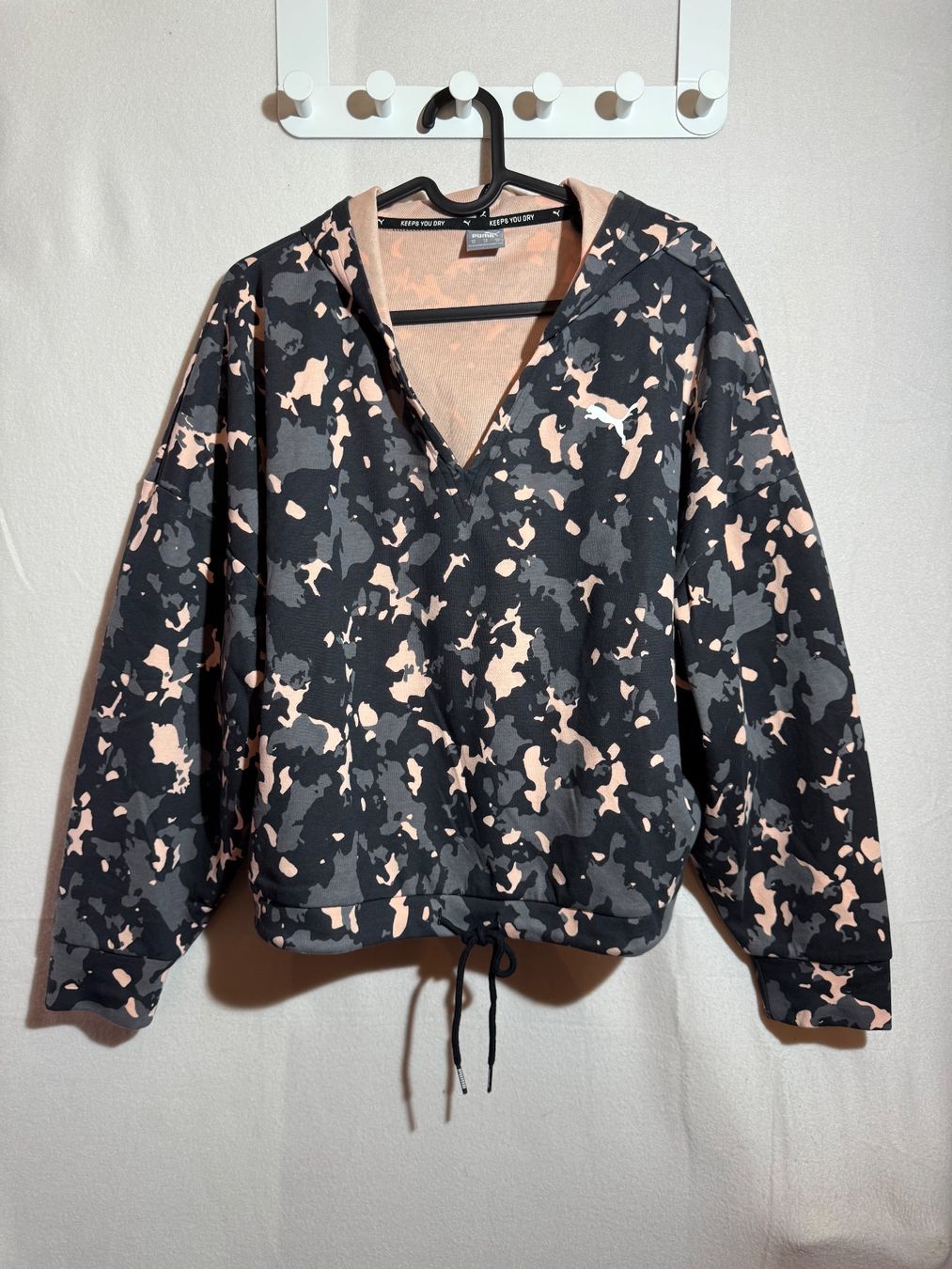 Puma Maglioni & Felpe: Camouflage Kapuzenpullover von Puma Gr. M – Usato da Grosswangen venduto da second_hand_dress
