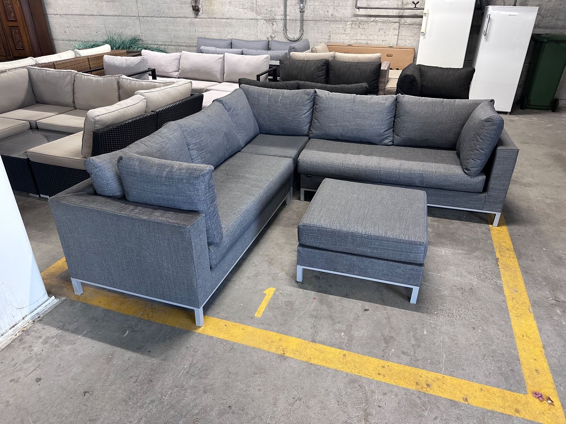 Divani: Gartenlounge Stoff/Alu 4-tlg EXOTAN – Usato da Steinach venduto da EvAy_Trade_2023 1