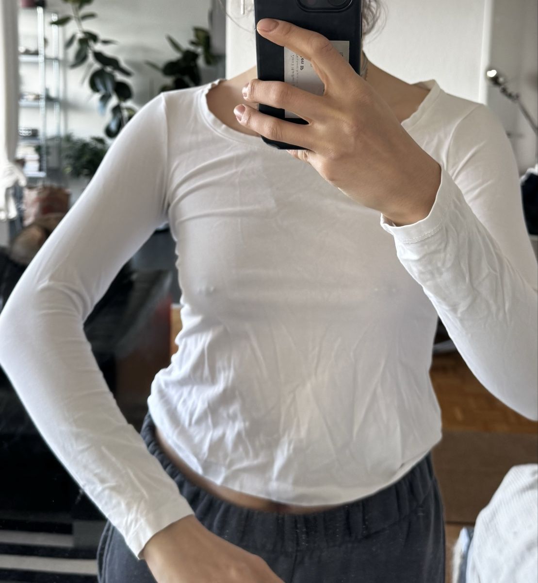 Top: basic white longsleeve Top – Usato da Zürich venduto da forestF4iry