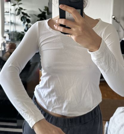 basic white longsleeve Top