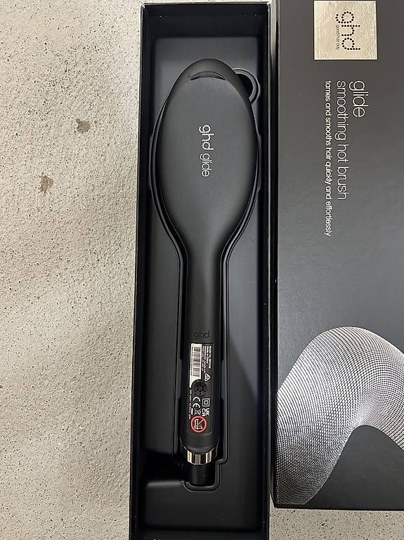 Autres soins des cheveux: GHD Smoothing Hot Brush – D'occasion à Wädenswil par Volvic13 1
