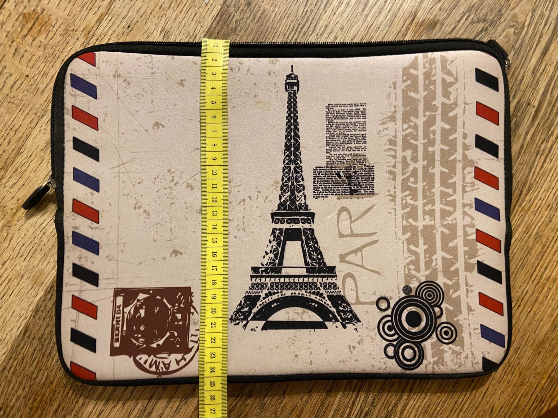 Borse: Laptop Tasche Tour Eiffel – Usato da Piazzogna venduto da edw_rbf9