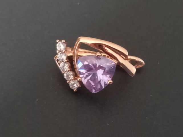 Boucles d'oreille: Vergoldet Ohrringe, mit Klappverschluss – D'occasion à St-Prex par big_c6bb 1