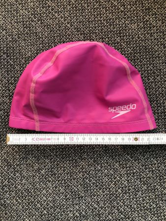 Pinke Schwimmkappe