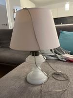 Elegante Vintage Tischlampe, ecru für gemütliche Abende