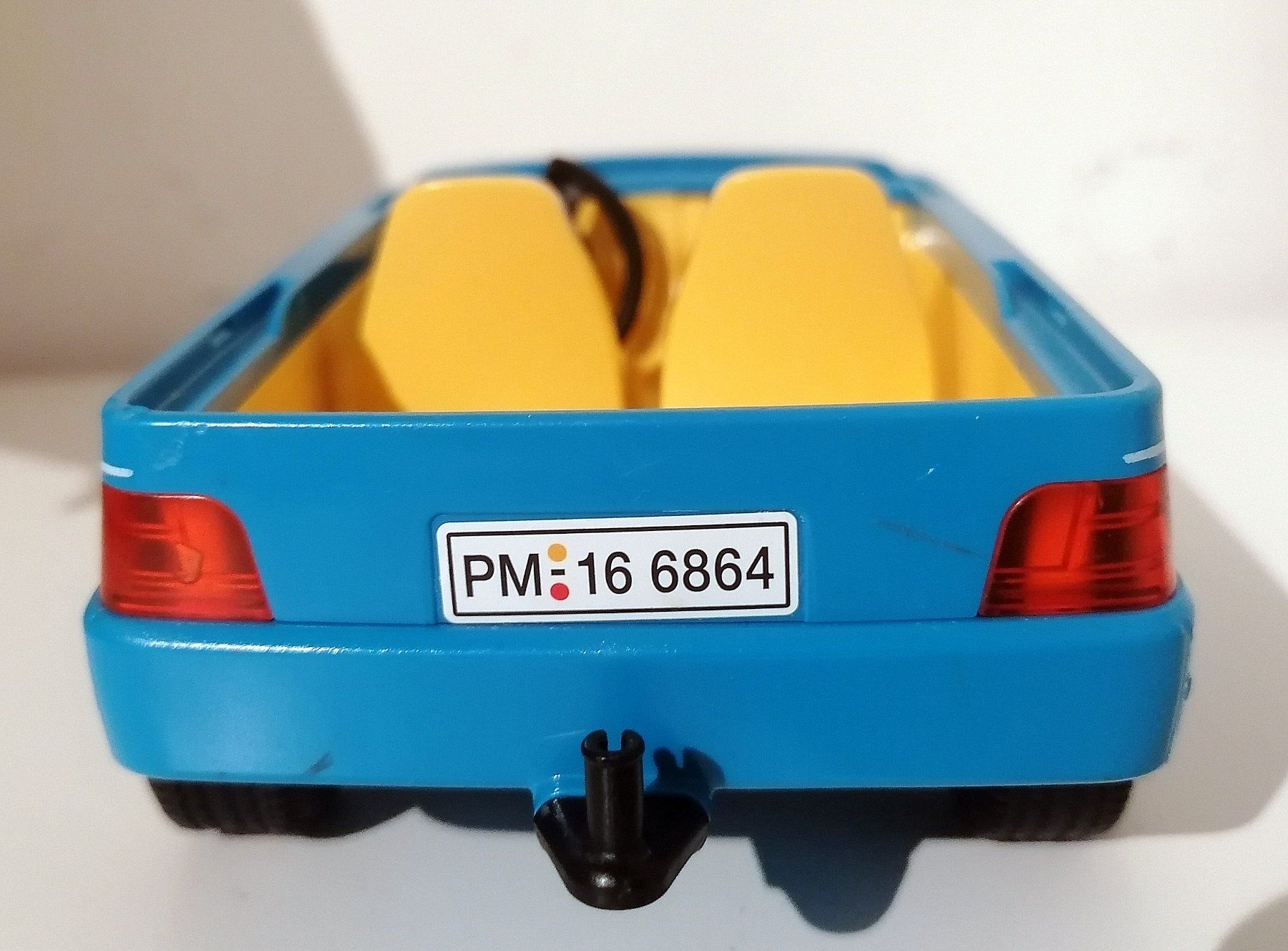 Playmobil Spielzeuge: Playmobil Auto mit Haifischmotiv – Defekt aus Brunnadern von -Amarilis- 4