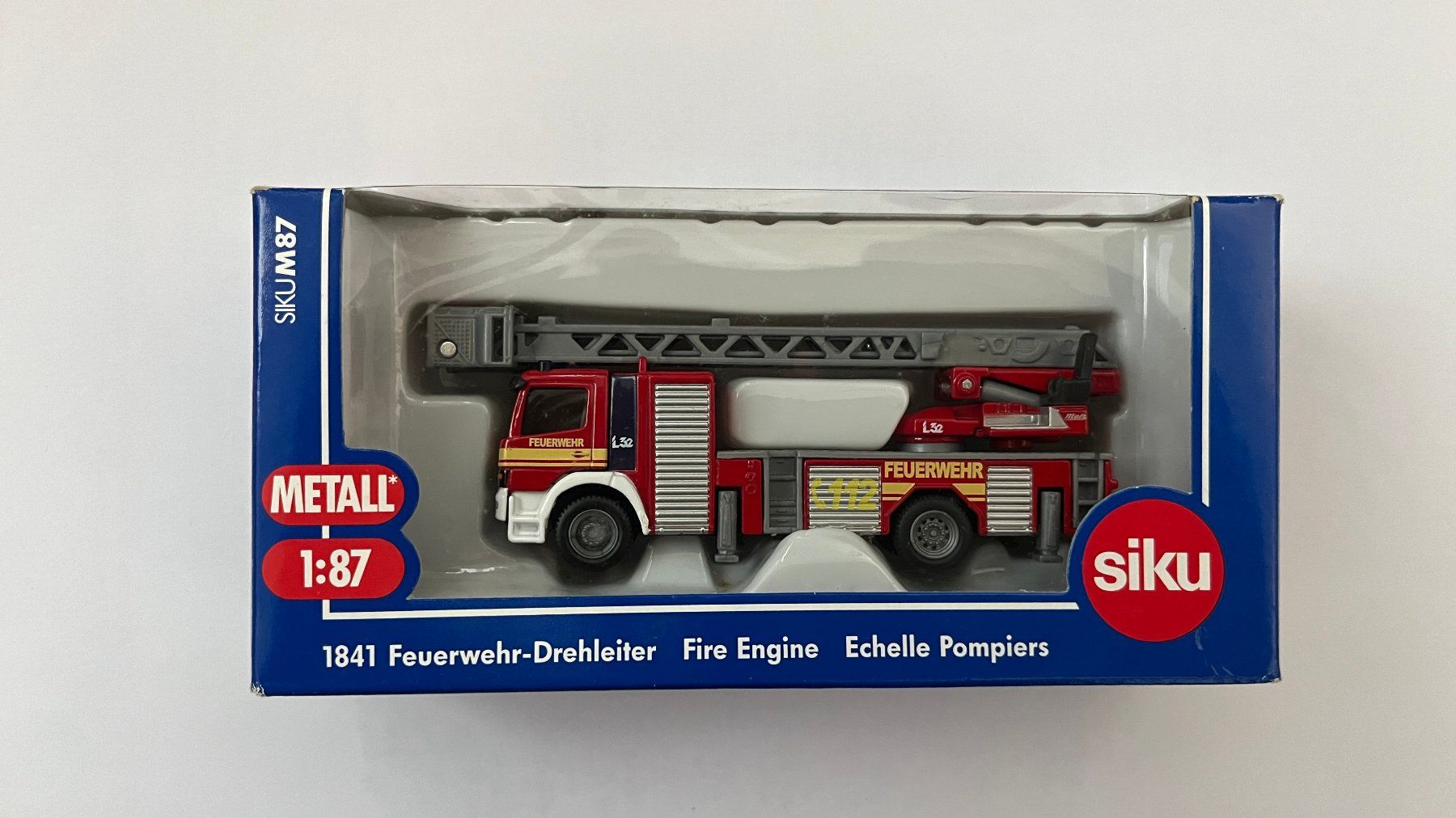 Siku Modellini d'auto: SIKU 1841 / Feuerwehr-Drehleiter – Nuovo e nell'imballaggio originale da Wauwil venduto da swissGadgets