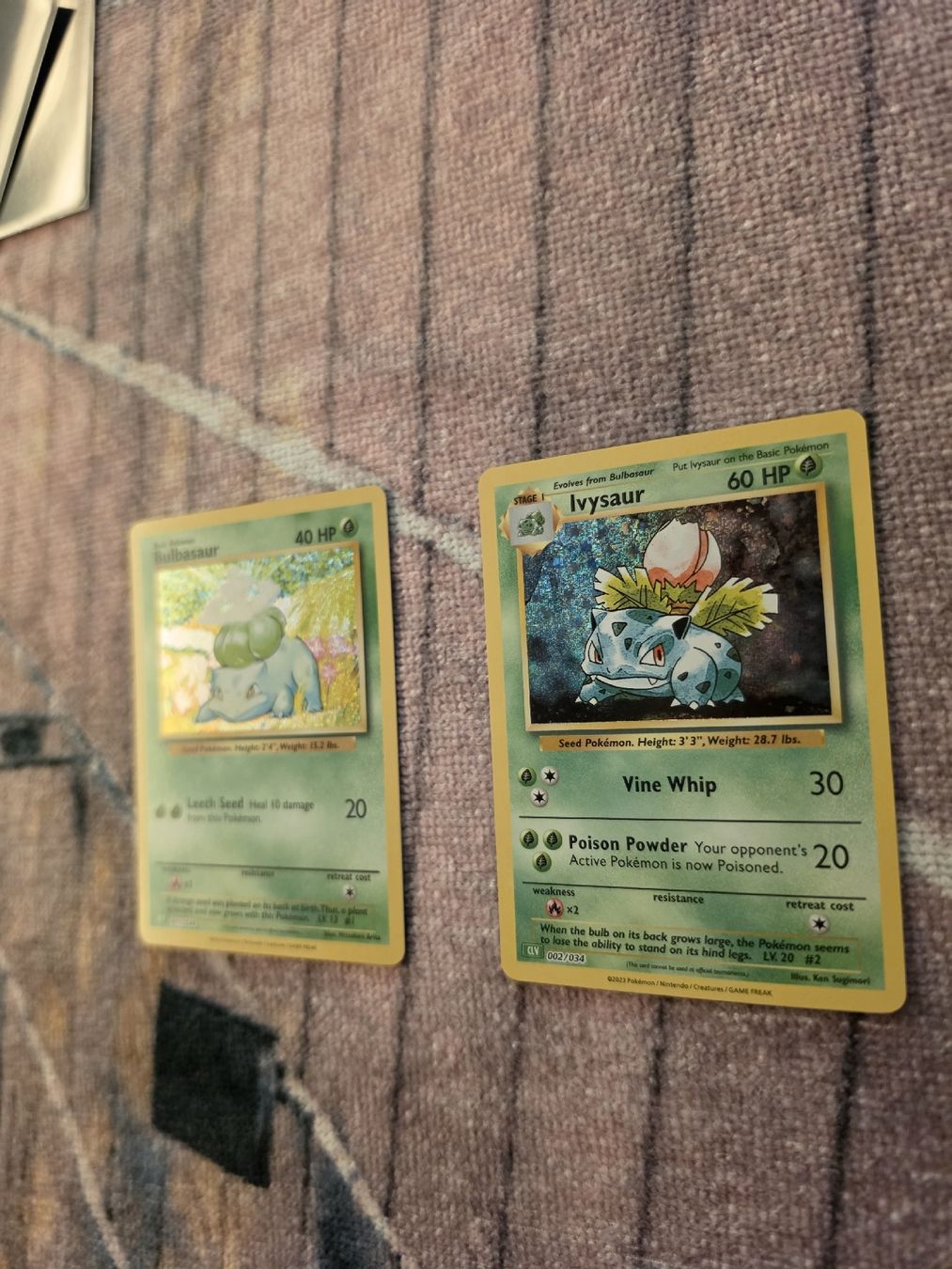 Pokémon Cartes à collectionner: Pokémon Karten Bulbasaur und Ivysaur Set – Neuf (Voir description) à Winterthur par Black.diamond.ch 1