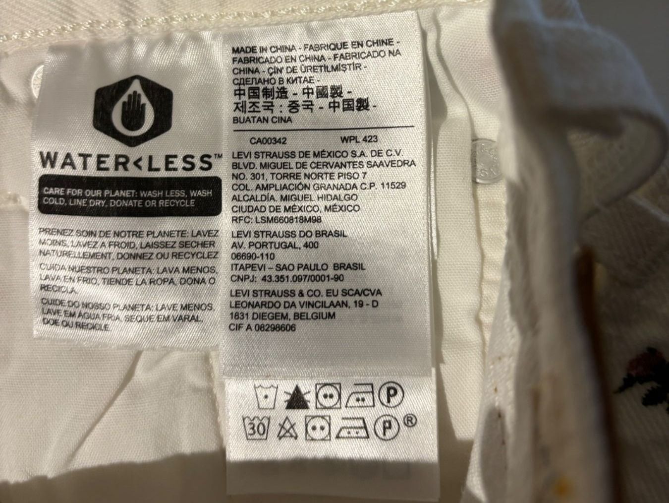 Levi's Pantaloni: LEVIS Schort Gr.W 25 (N) – Usato da Wallisellen venduto da AS.TZ. 5