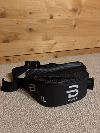Daehlie Trinkgurt 1L - Ideal für dein Wintertraining!