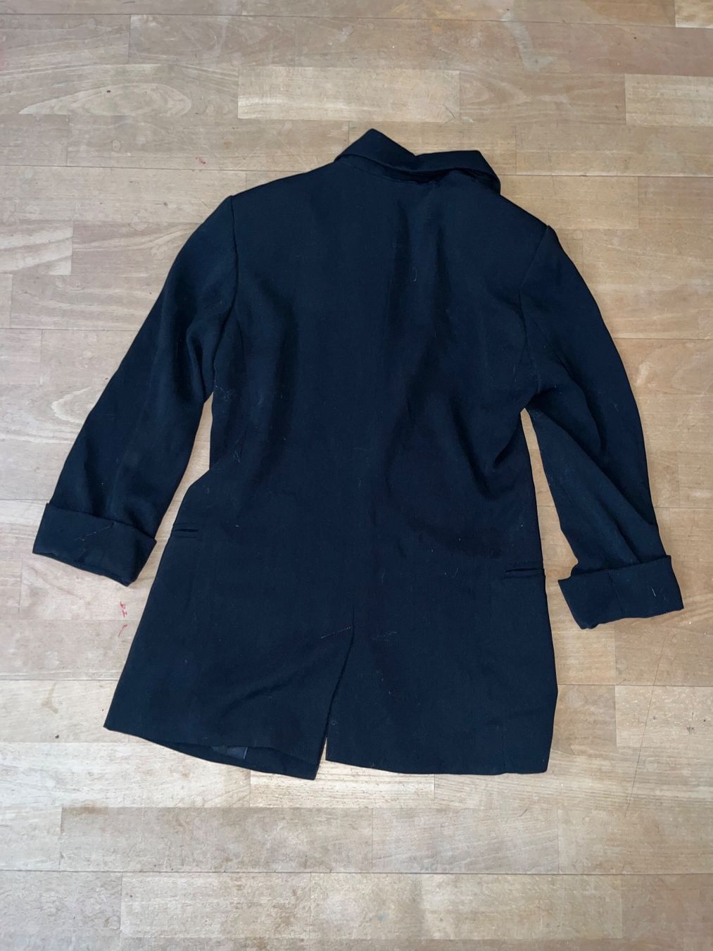 Bershka Giacche: schwarzer Blazer von Bershka, Grösse S – Nuovo (secondo la descrizione) da Stäfa venduto da jo1735 4