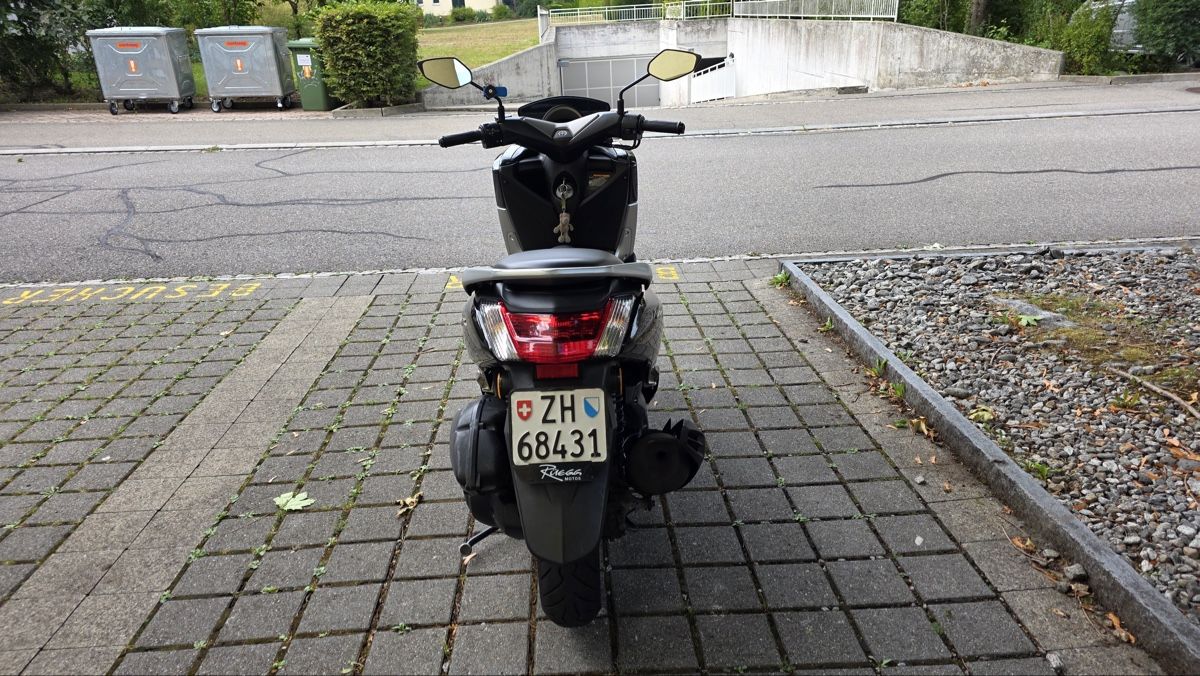 Yamaha Altro: Yamaha Nmax gpd 125 – Usato da Benglen venduto da sal_zf9m 2