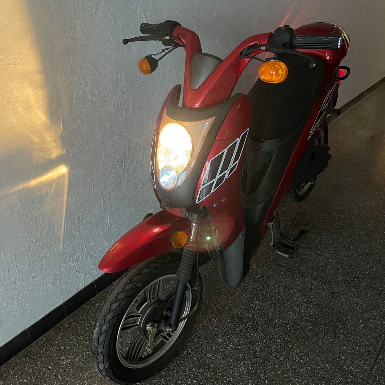 Veicoli elettrici: Elektro Roller Vespino – Usato da zürich venduto da khouya01 5