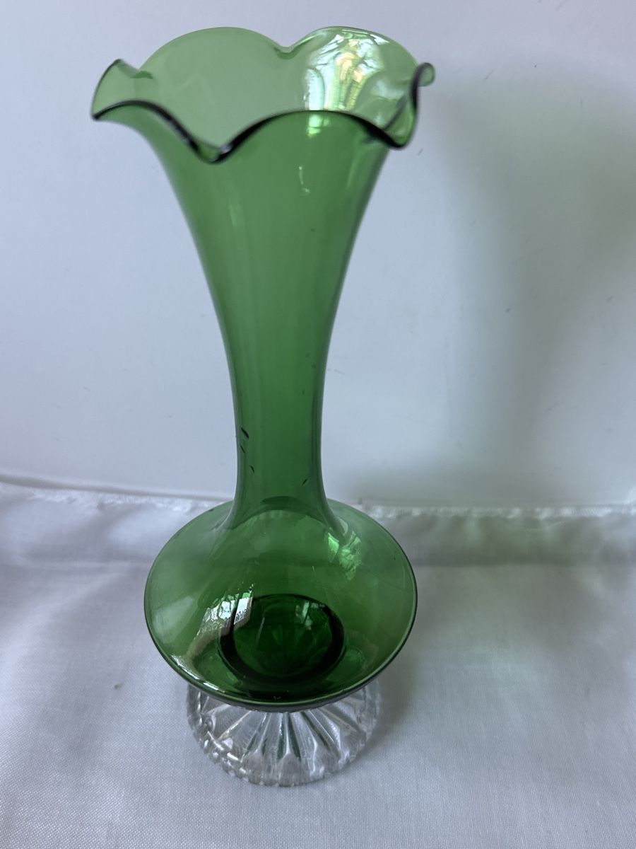 Vasi & Recipienti: Grüne Vintage Vase mit Glasfuss, 20cm – Usato da Zürich venduto da Chaeffeler 5
