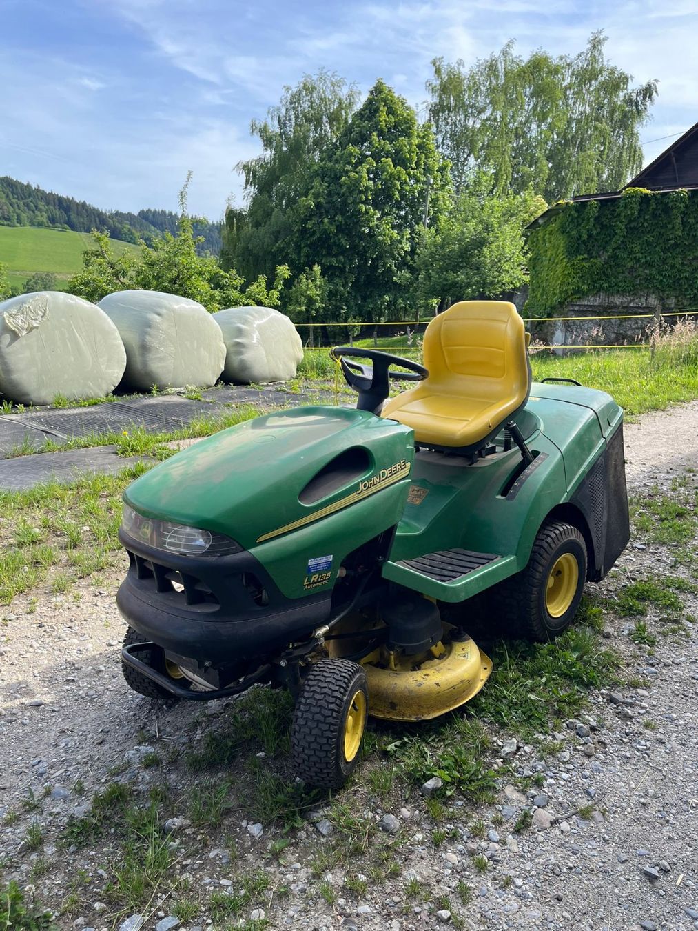 John Deere Tagliaerba: John Deere LR135 – Usato da Auswil venduto da ujricauswil