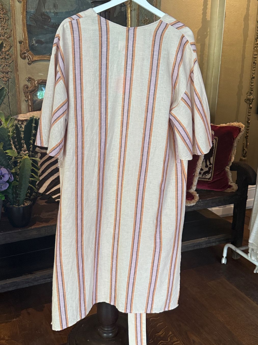 Internationale Kunst: Linen beach gown – Gebraucht aus Montreux von Yss_Boutiqu3 2