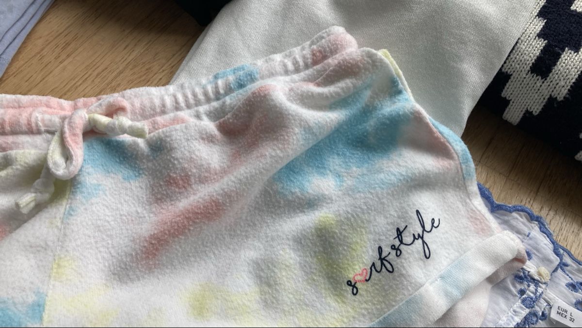 Lotti di vestiti: Diverse Damenkleider Grösse M – Usato da Nürensdorf venduto da salut 4