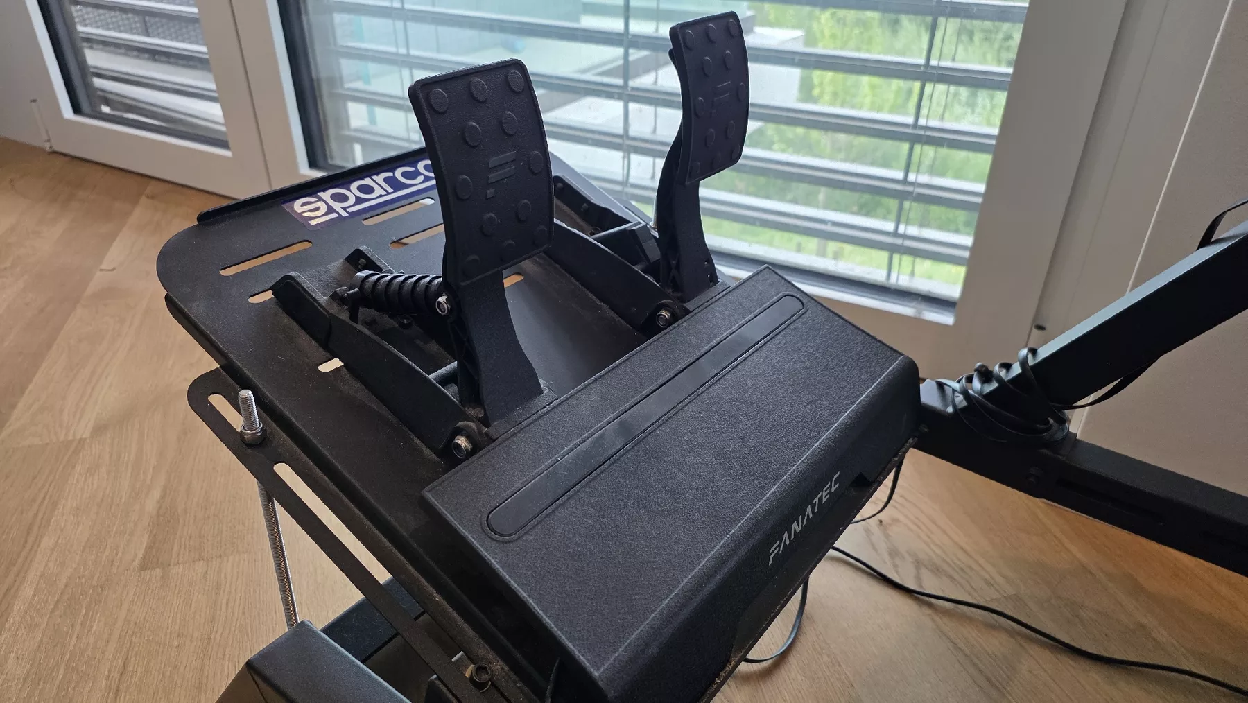 Fanatec Controller: Fanatec - Next Level Racing simracing setup – Usato da Delémont venduto da GillMinn 3
