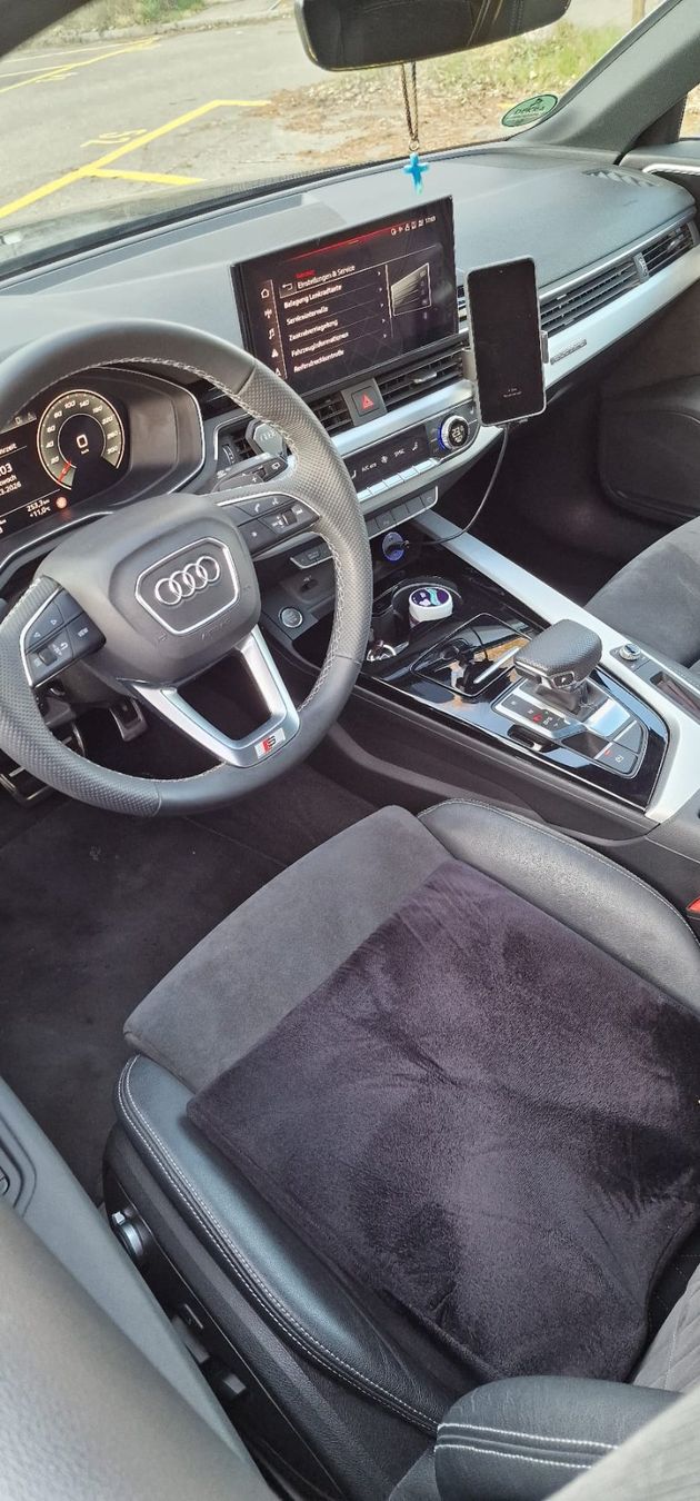 Audi Autos: AUDI A4 AVANT 40 TDI S LINE ATTRACTION QUATTRO TOP ZUSTAND – Gebraucht aus Thayngen von Gdellalu 8