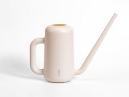 Elegante Giesskanne von Urbalive, neuwertig, Pastellrosa