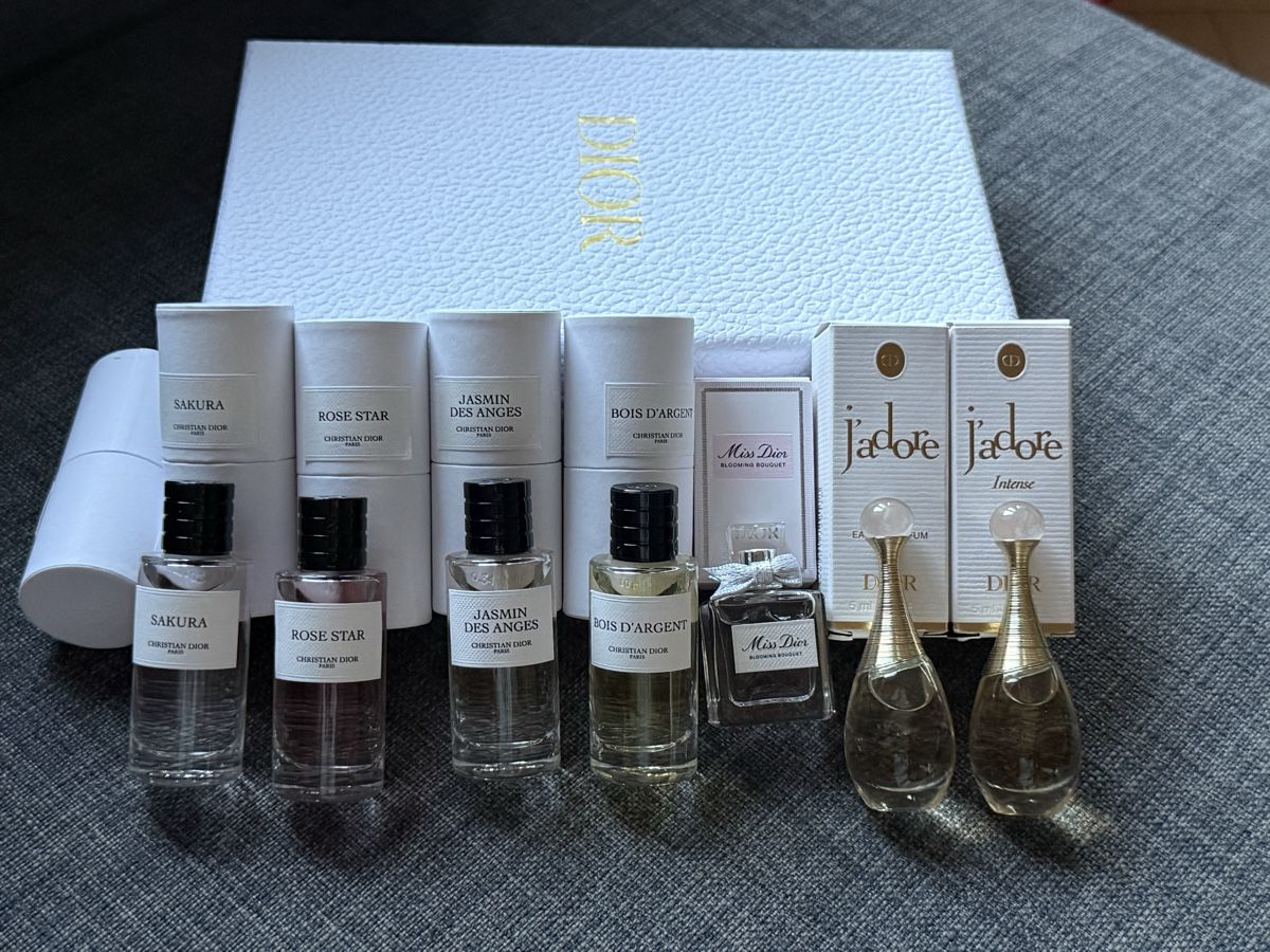 Dior Profumi & Eau de Toilette: Dior Perfume Coffret Set – Nuovo e nell'imballaggio originale da Luzern venduto da sas_r89l