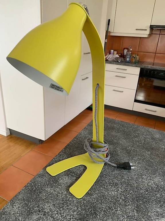 Lampade: Lampe de bureau vert fluorescent pour ado – Usato da Lausanne venduto da ckdo