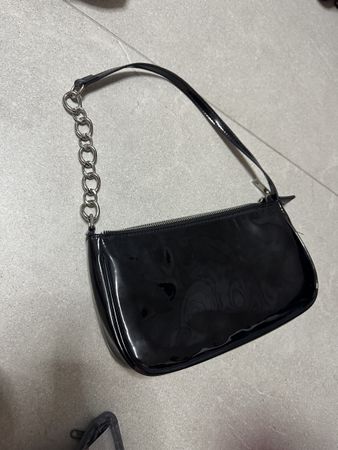 Handtasche mit Kette, neuwertig! 🖤