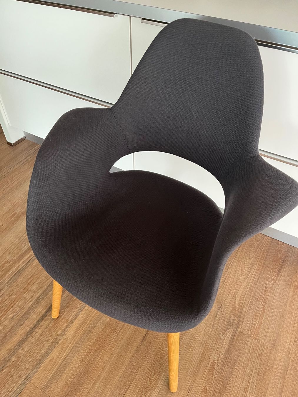Vitra Stühle: Vitra Organic Stuhl Charles Eames & Eero Saarinen – Gebraucht aus Wetzikon ZH von Sillysyl
