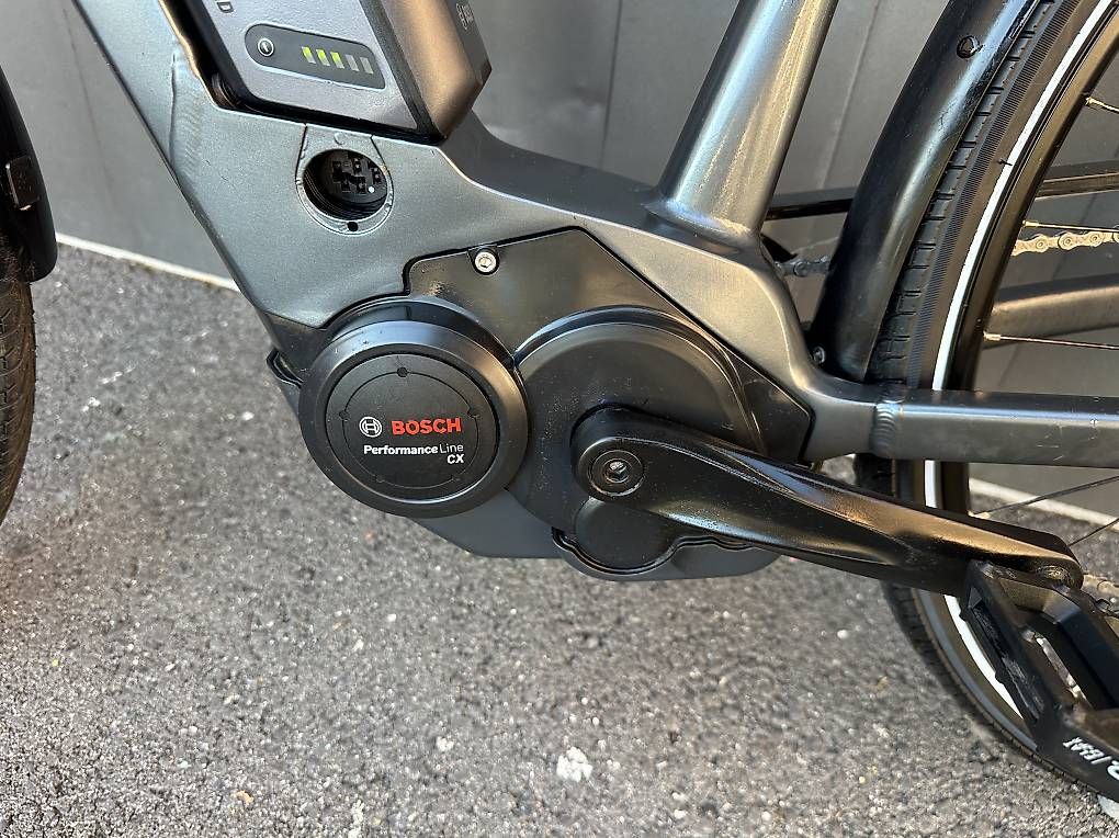 Vélos: E-bike trekking Cube touring 28  – D'occasion à Quartino par DiloUsato 8