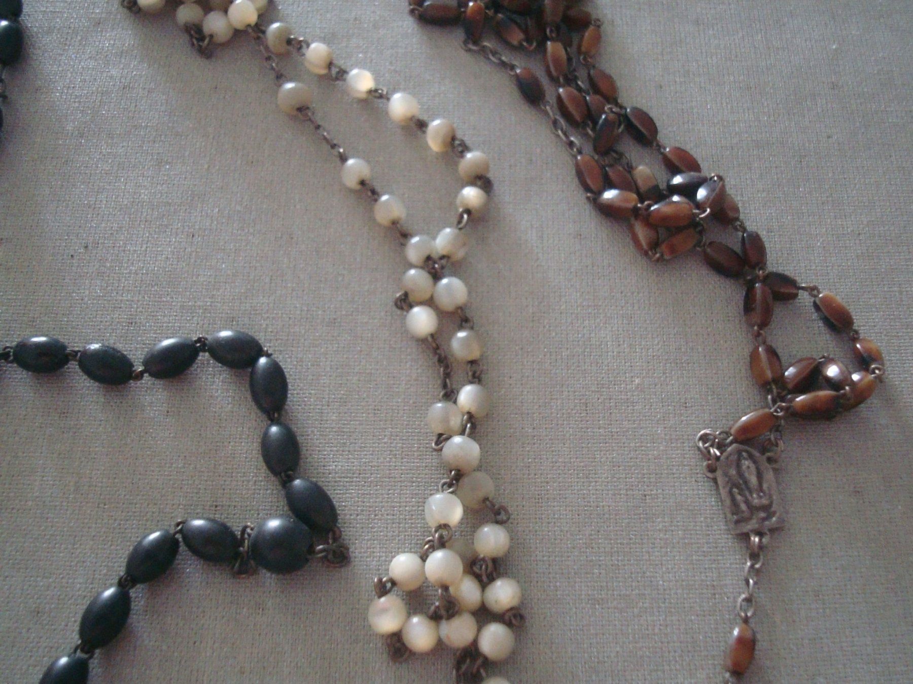 Sonstiger Schmuck: 4 Rosenkränze – Gebraucht aus Neuenegg von flohcante 3