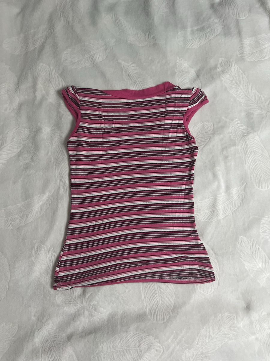 Top: y2k pink white striped top with buckle – Usato da St. Margrethen SG venduto da swiss_secondhand 2