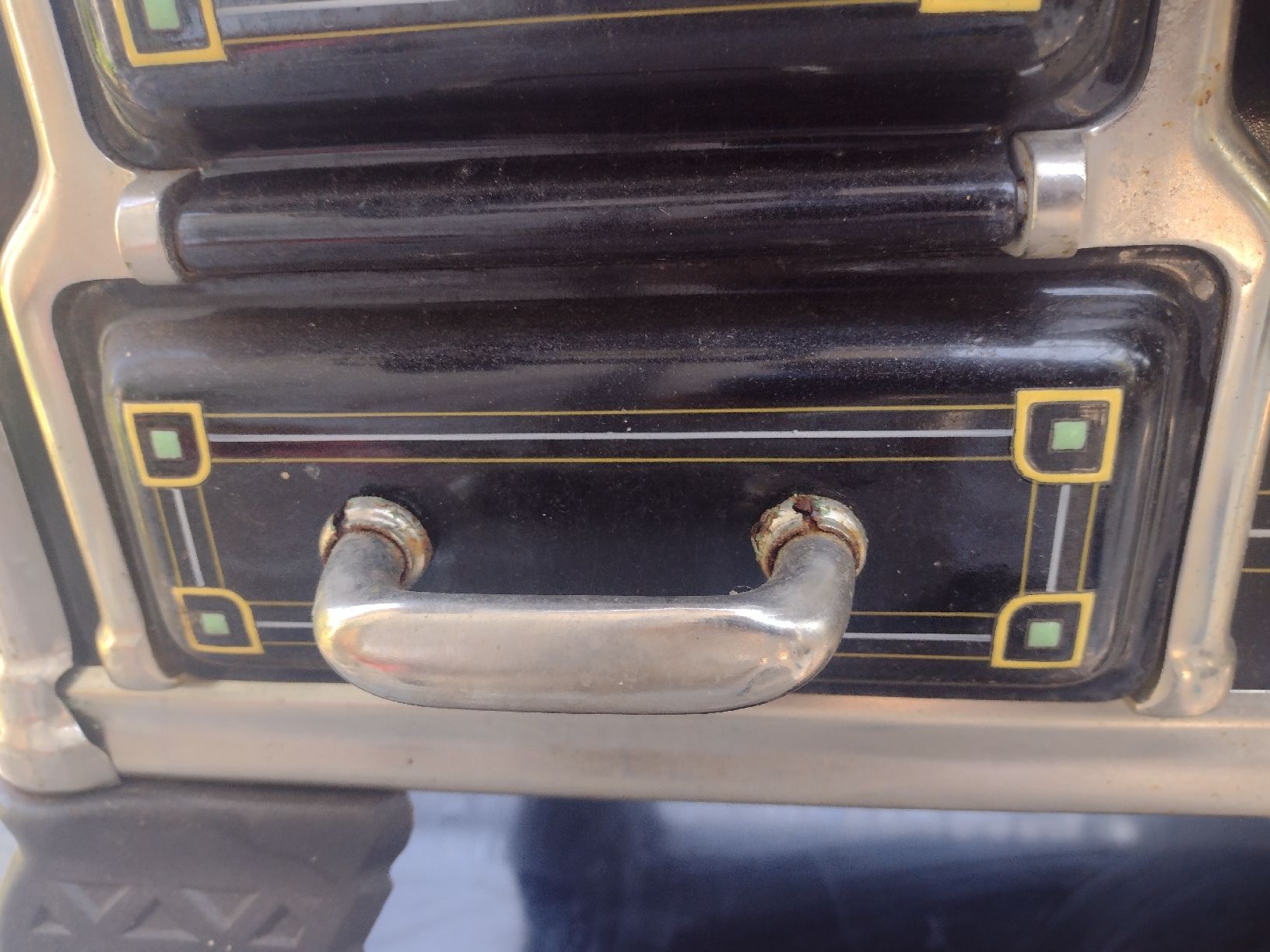 Altri mobili d'antiquariato: Beautiful Antique Enamel Grill with Propane Gas Conversion – Usato da Zürich venduto da TrainLine 6