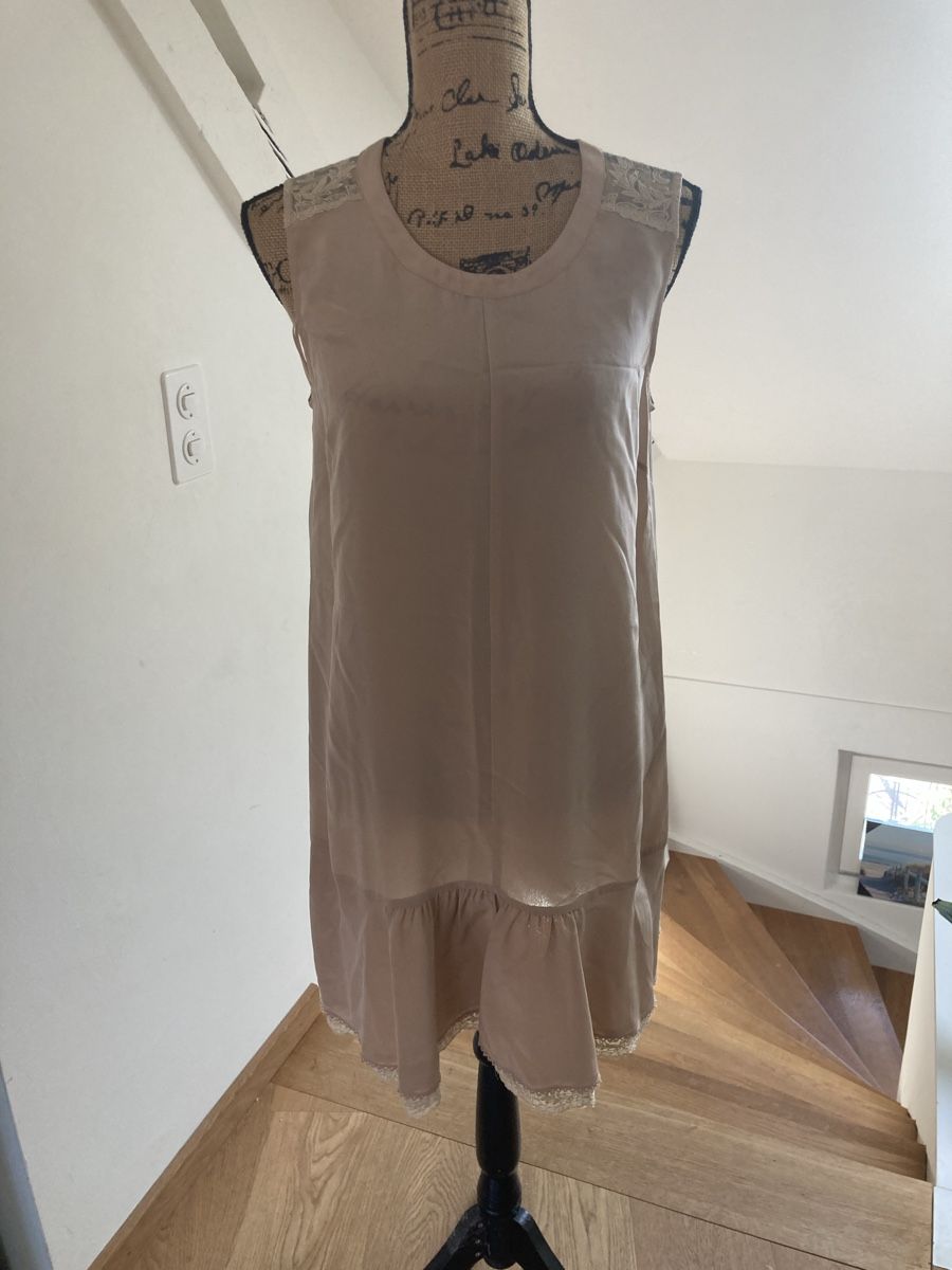 Twinset Vestiti: Seidenkleid der Marke TwinSet, grösse M – Nuovo (secondo la descrizione) da Binningen venduto da kku01