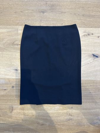 Jupe noir Theory , taille 2 