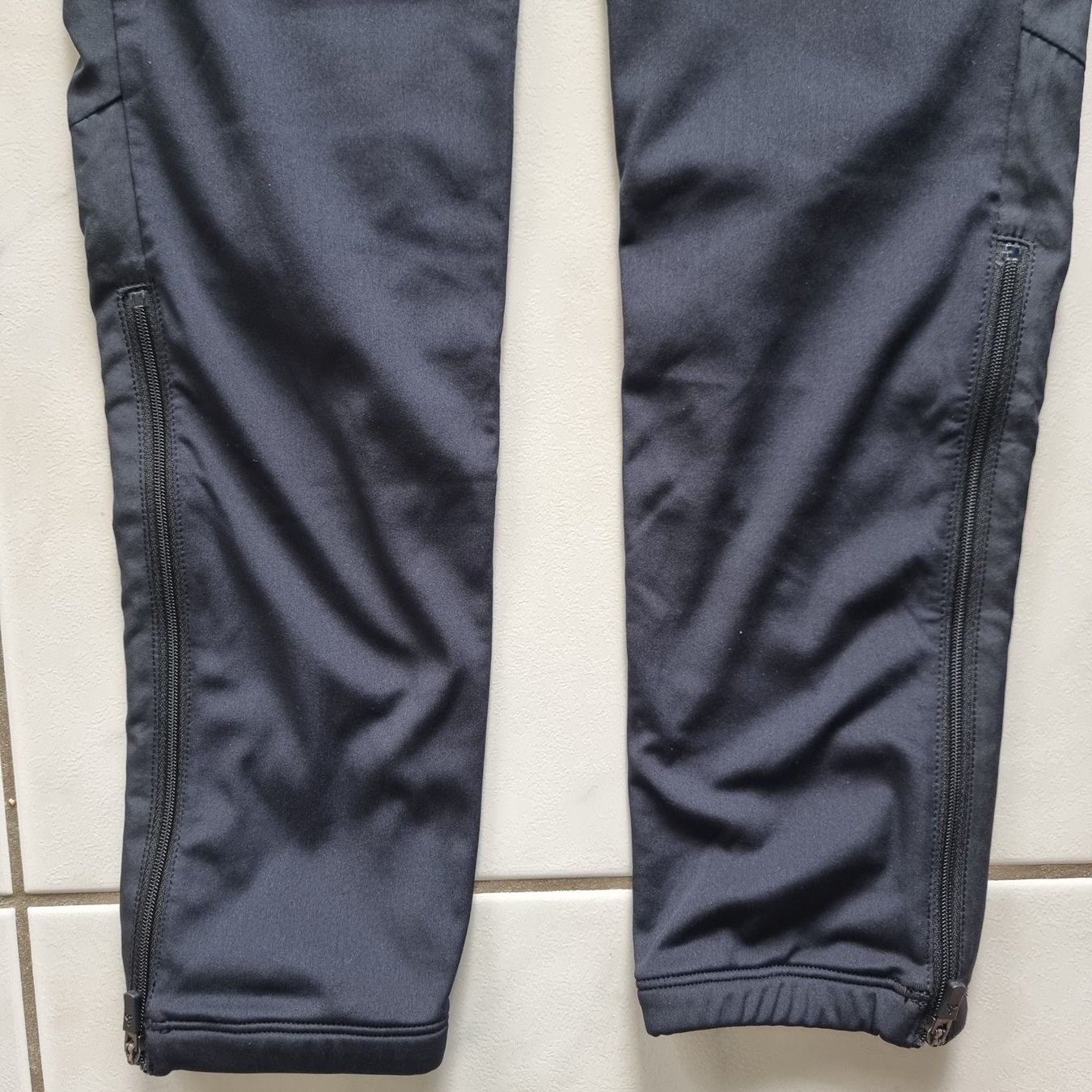 Odlo Pantaloni: Ungetragene Odlo Windstopper-Hose Gr. 152 – Nuovo (secondo la descrizione) da Arth venduto da Africa44 7