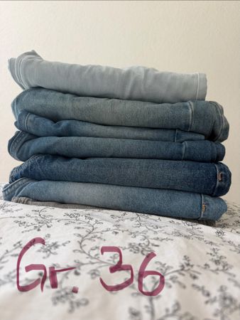 Jeans von Bershka, ZARA und Stradivarius 
