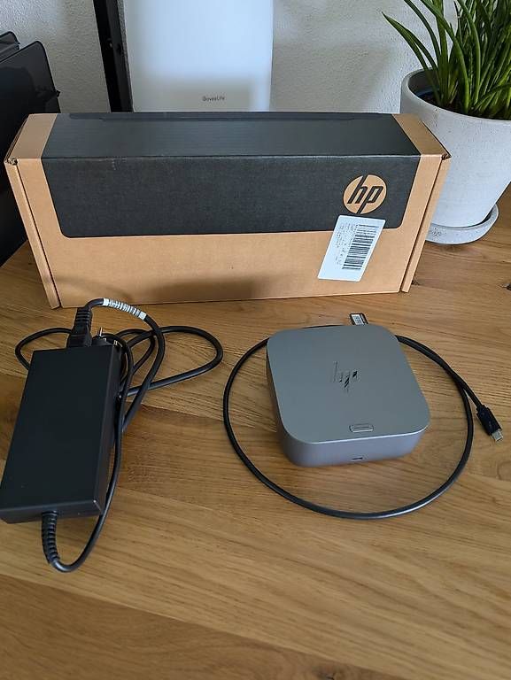 Hewlett Packard Docking station: HP Dockingstation Thunderbolt 4 100W G6 Dock – Usato da Egliswil venduto da LANgsam_86 3