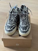 Ungetragene Veja Marni Leder Sneakers