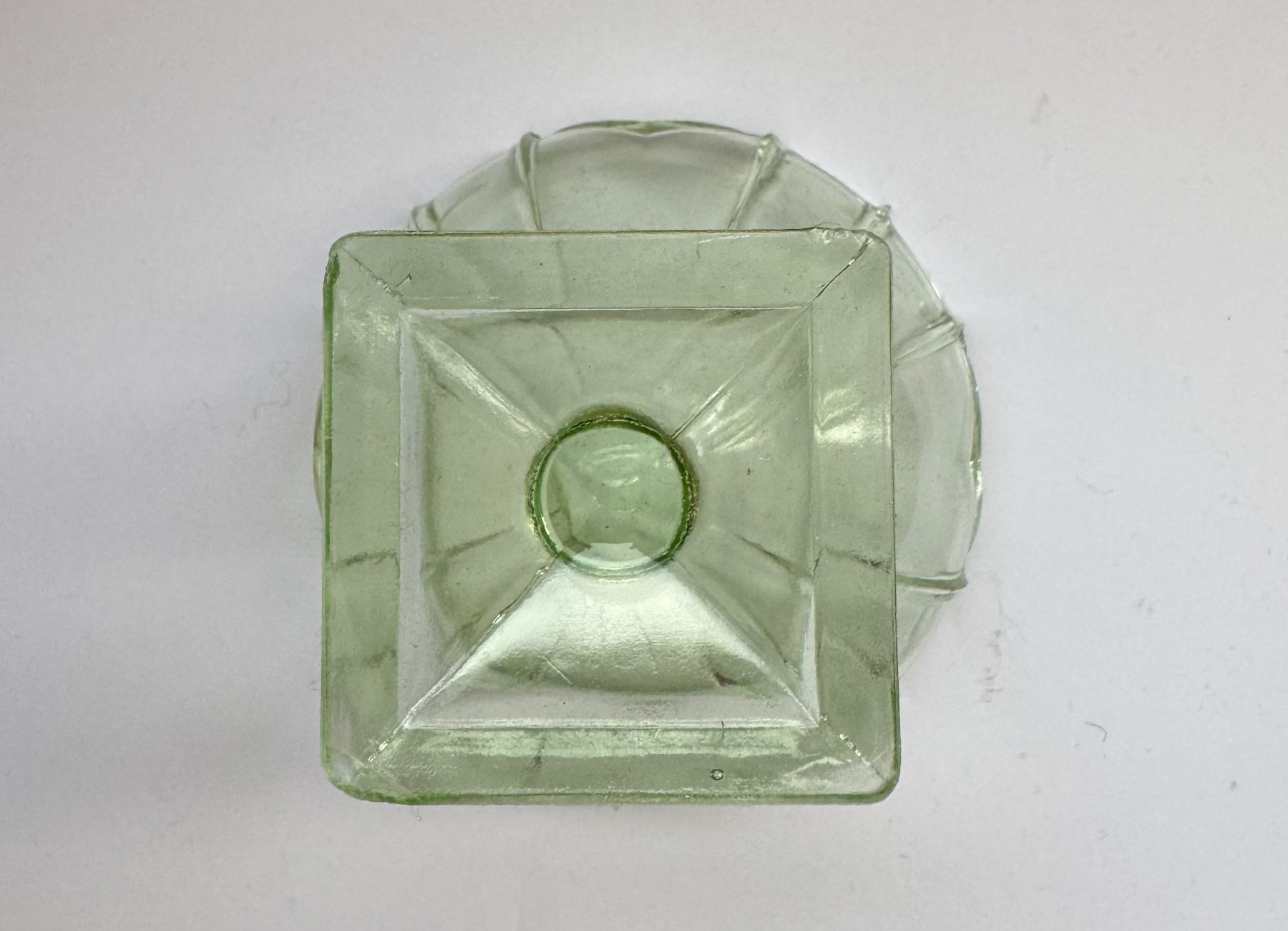 Bicchieri: Art Deco Schälchen grün Glas – Usato da Grabs venduto da Barbstucky 5