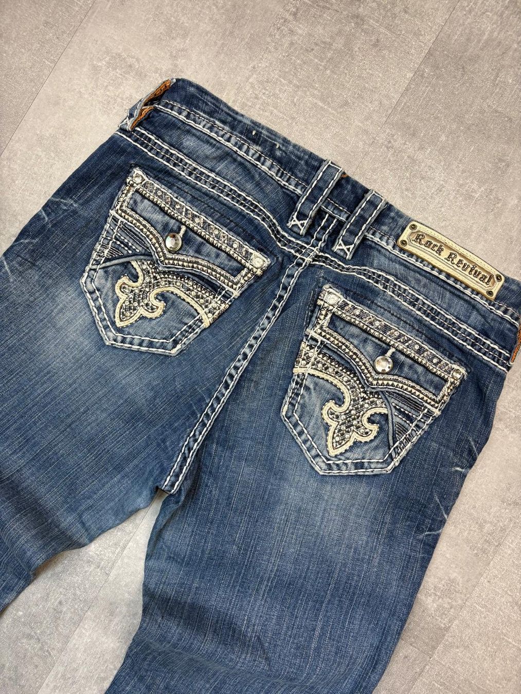 Jeans: Rock Revival Bootcut Flared Jeans - Grösse L/30 – Nuovo (secondo la descrizione) da Werdenberg venduto da hase.vintage 2