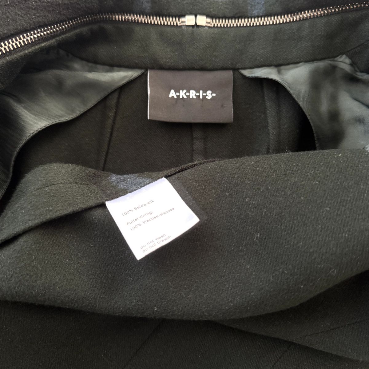 Akris Giacche: AKRIS Silk Jacket – Nuovo (secondo la descrizione) da Freienbach venduto da Avviivva_Shop 7