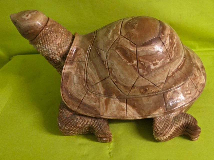 Sculture & Statue: Massive Schildkröte aus Marmor – Nuovo (secondo la descrizione) da Roggliswil venduto da Mabelco 1
