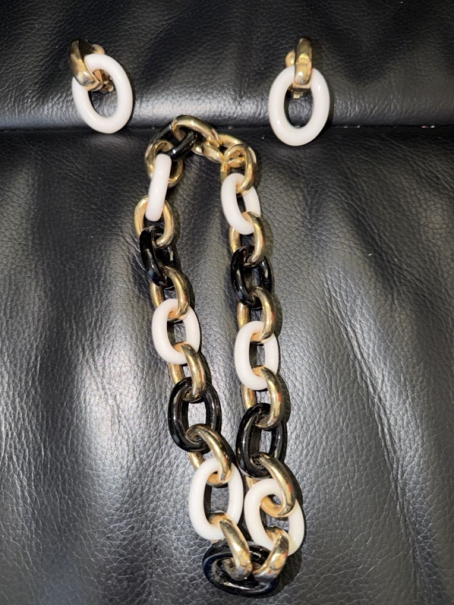 Autres bijoux: Ensemble collier et boucles d'oreilles maille  – D'occasion à Lausanne par Pascal9999