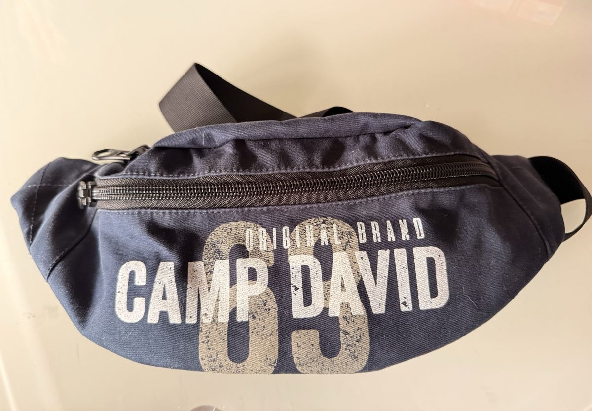 Camp David Borse: Camp David Bauchtasche Blau mit 2 Taschen – Usato da Sursee venduto da Betlaze