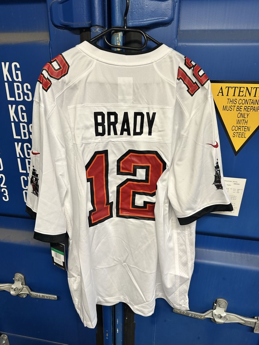 NFL Maillots de corps & Pantalons: Maillot Tom Brady – D'occasion à Grancy par arn_lmj6 1